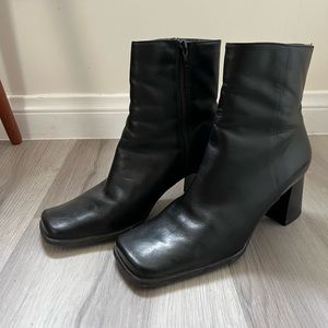 Nine West Zamir Leather Square Toe Ankle Boots 7.5
